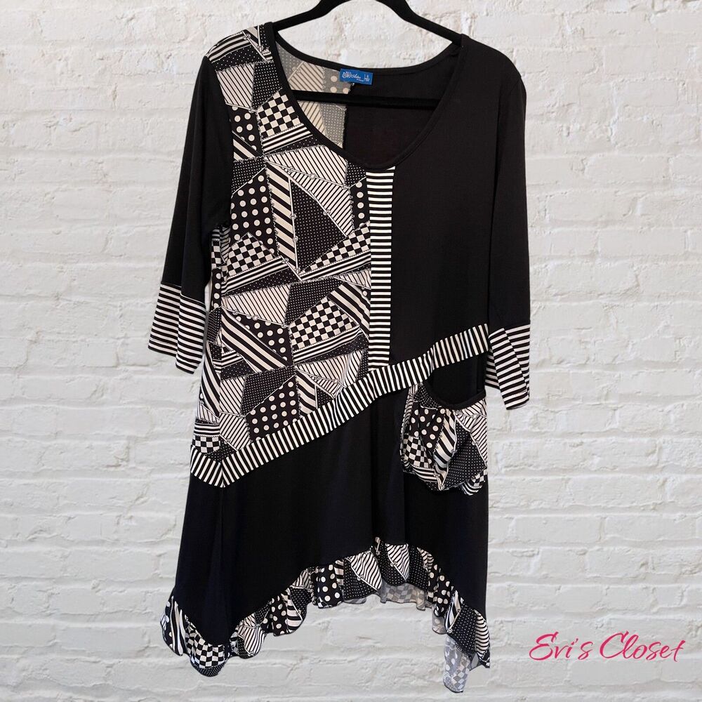 FASTER top by FIRMIANA Very Fun Black White Tunic  Size Small